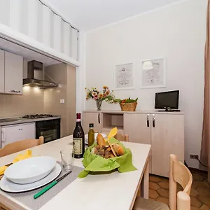 Emanuel Apartment