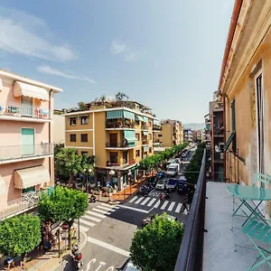 Home Diano Marina Apartment